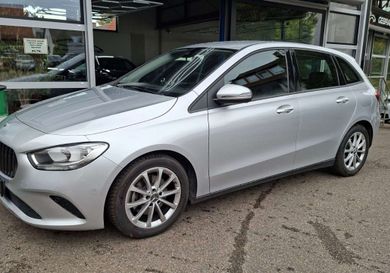Mercedes-Benz B 180, 2022