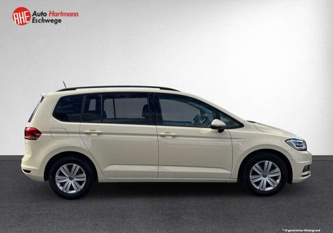 Volkswagen Touran, 2024 3