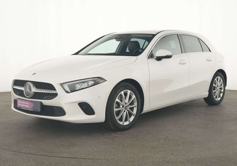 Mercedes-Benz A 220, 2022