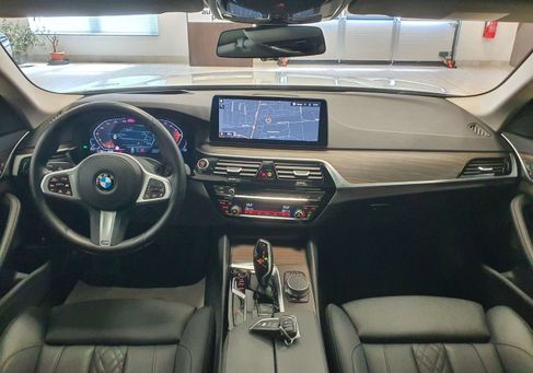 BMW 530, 2022