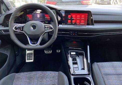 Volkswagen Golf, 2022 3