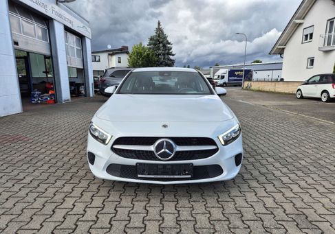 Mercedes-Benz A 180, 2022