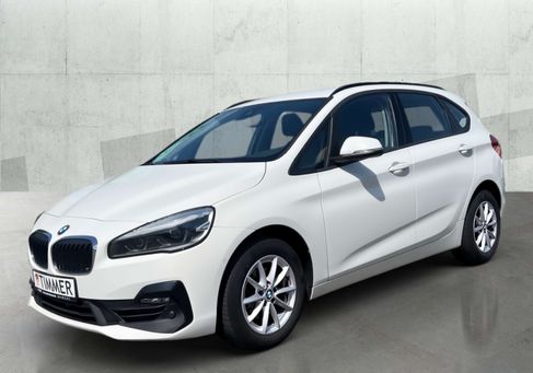 BMW 216, 2020 3
