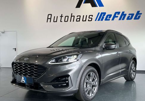 Ford Kuga, 2022 3