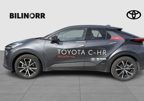 Toyota C-HR, 2025 3