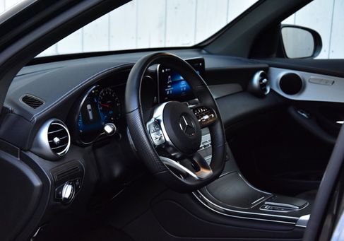 Mercedes-Benz GLC 300, 2021 3