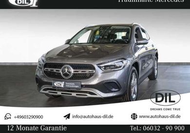 Mercedes-Benz GLA 200, 2021