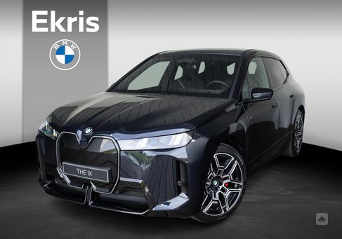BMW iX, 2025