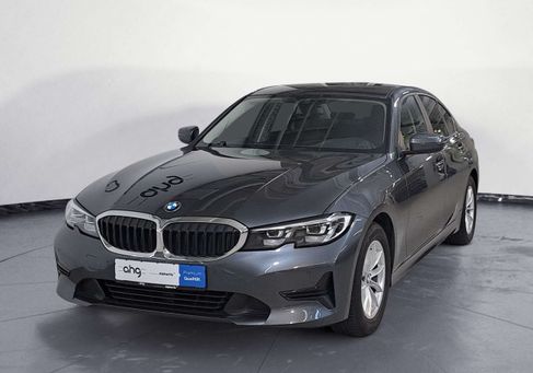 BMW 320, 2021