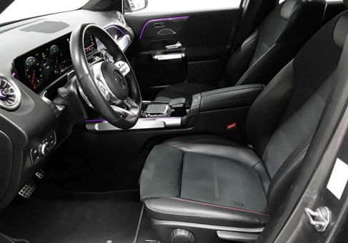 Mercedes-Benz GLB 200, 2023