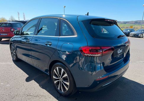 Mercedes-Benz B 220, 2021