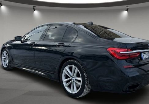 BMW 740, 2016