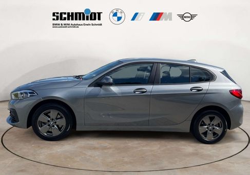 BMW 118, 2023