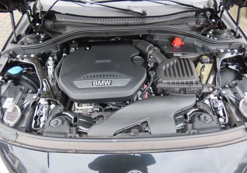 BMW 116, 2021