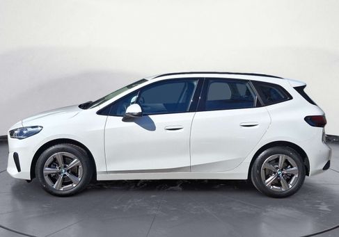BMW 220, 2025 3