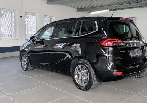 Opel Zafira, 2017