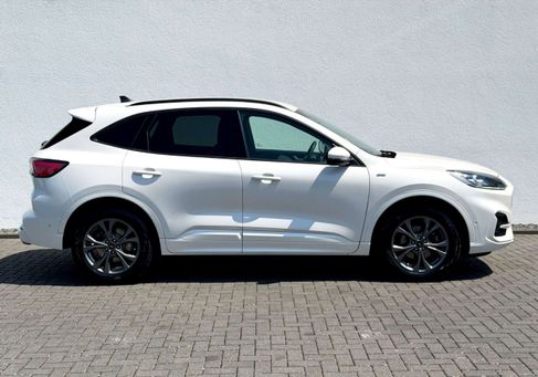 Ford Kuga, 2022