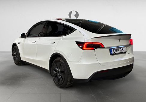 Tesla Model Y, 2025 3