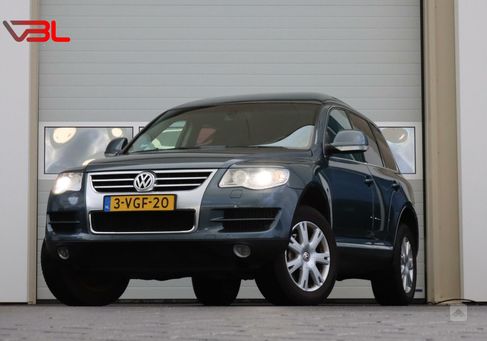 Volkswagen Touareg, 2010