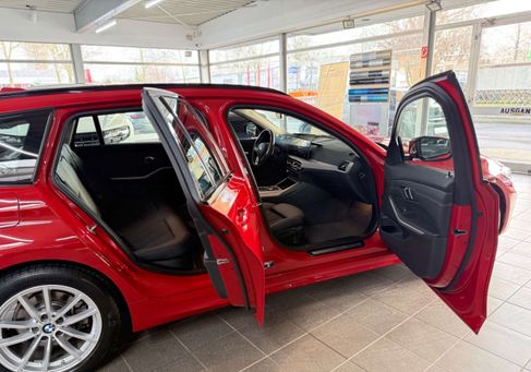 BMW 318, 2023