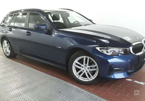 BMW 320, 2022