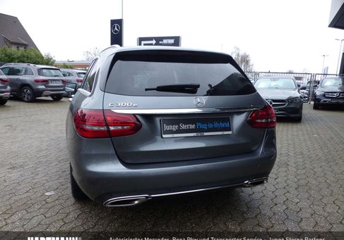 Mercedes-Benz C 300, 2020