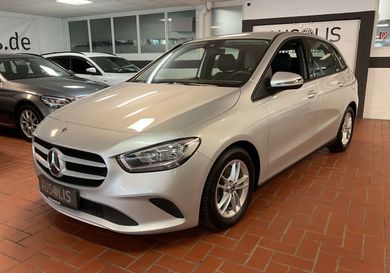 Mercedes-Benz B 200, 2020