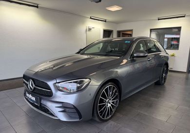 Mercedes-Benz E 300, 2022