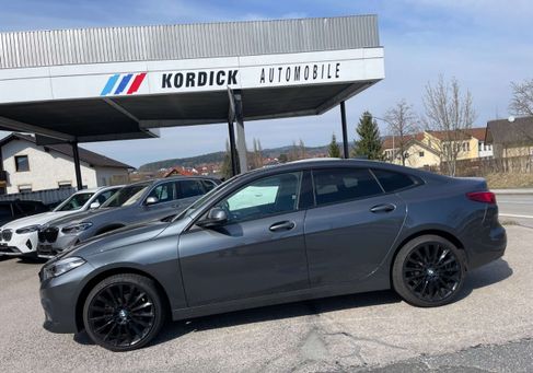 BMW 218, 2021 3
