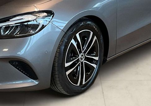 Mercedes-Benz B 200, 2023