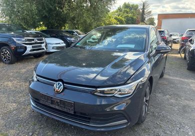 Volkswagen Golf, 2024