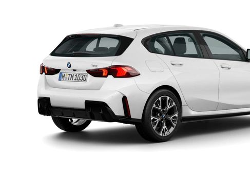 BMW 120, 2025