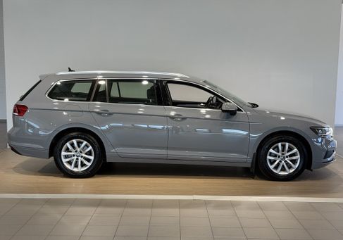 Volkswagen Passat Variant, 2022 3