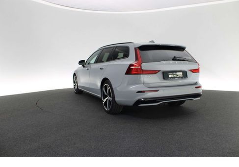 Volvo V60, 2023
