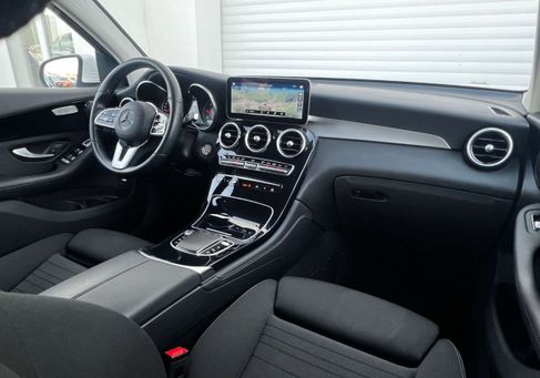 Mercedes-Benz GLC 200, 2020