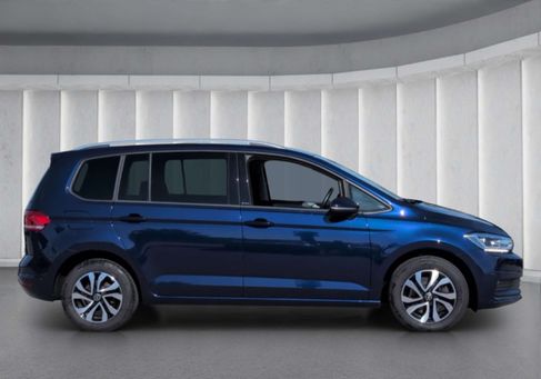 Volkswagen Touran, 2023 3