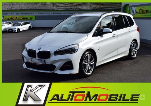 BMW 218, 2022