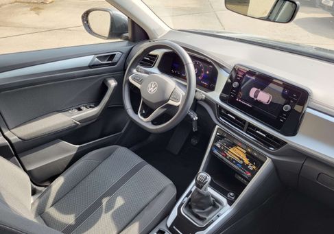 Volkswagen T-Roc, 2024