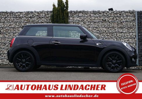 MINI ONE, 2019