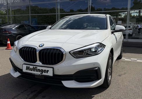 BMW 118, 2022 3