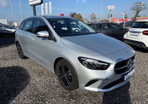 Mercedes-Benz B 200, 2023