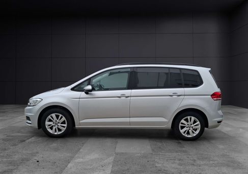 Volkswagen Touran, 2022 2