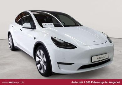 Tesla Model Y, 2021