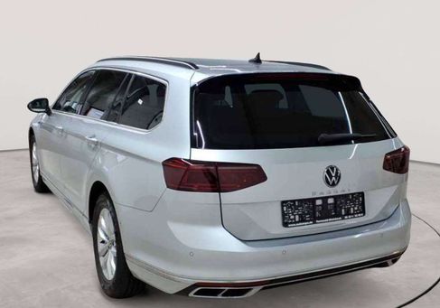 Volkswagen Passat, 2021