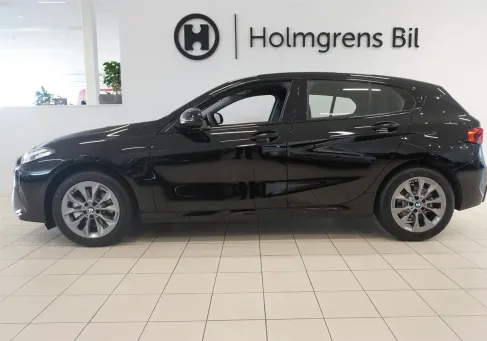BMW 120, 2026 3