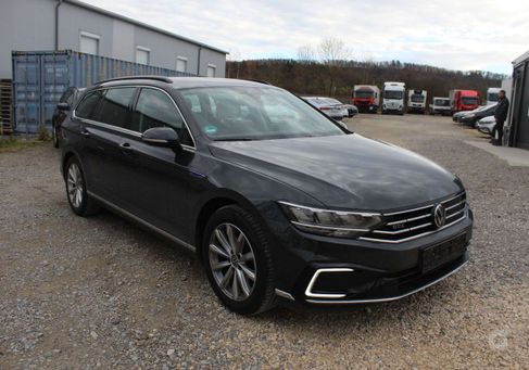 Volkswagen Passat, 2021