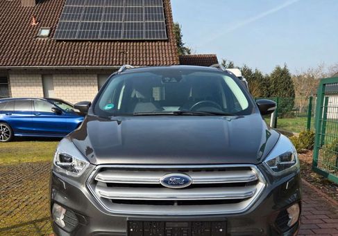 Ford Kuga, 2019
