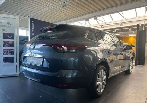 Renault Megane, 2024 3