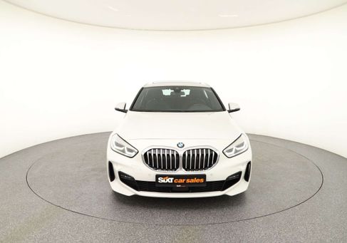 BMW 120, 2023