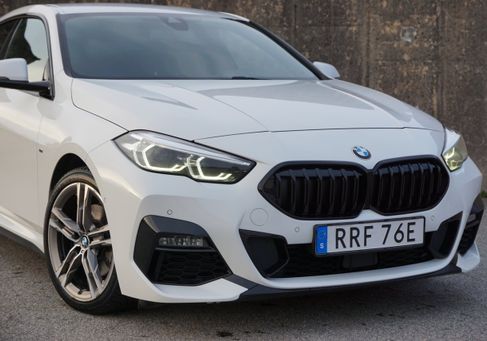 BMW 218, 2021 3
